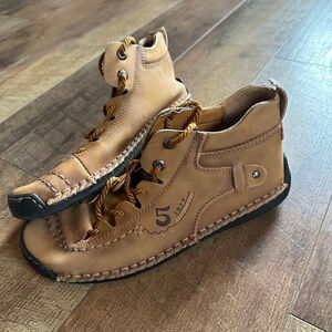 Men's ALCUBIEREE Brown Leather Boots Size 8 (41) with Black Soles